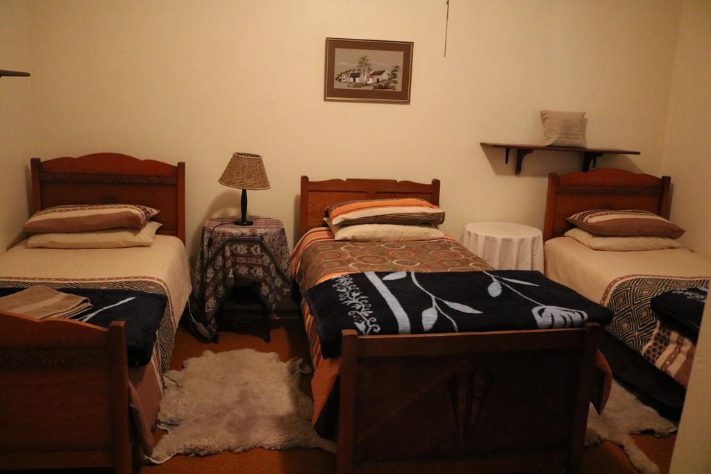 Grysbok Self Catering Accommodation Oudtshoorn Kültér fotó